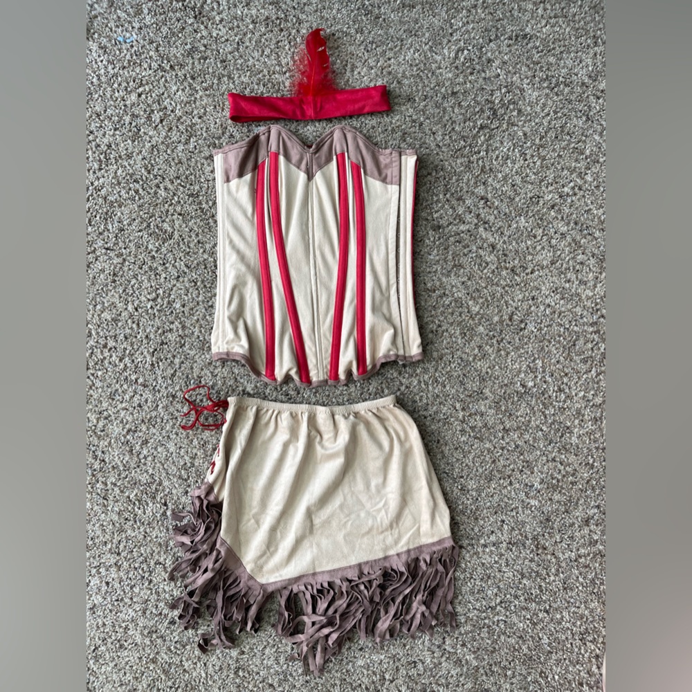 New Women’s Native American costume